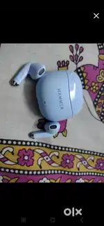 Ear pods sale in 799