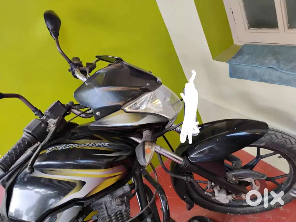 Bajaj Discover 100M