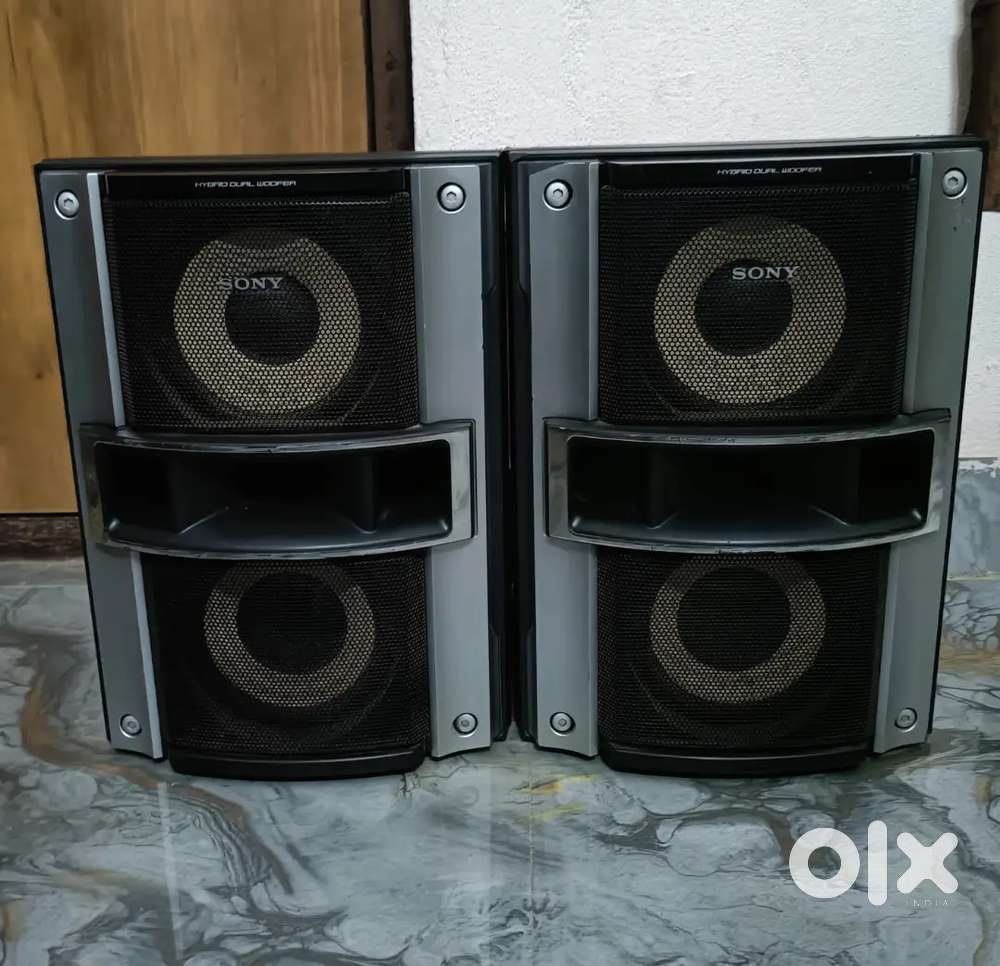 Sony speaker'180+180watts 6oms new condition any Receiver used