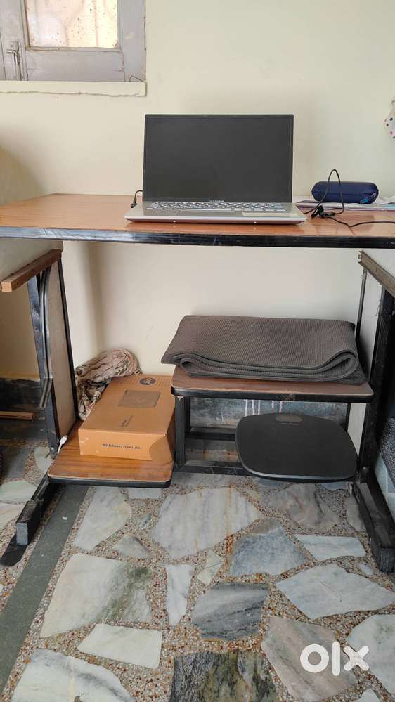 Computer Table for Working