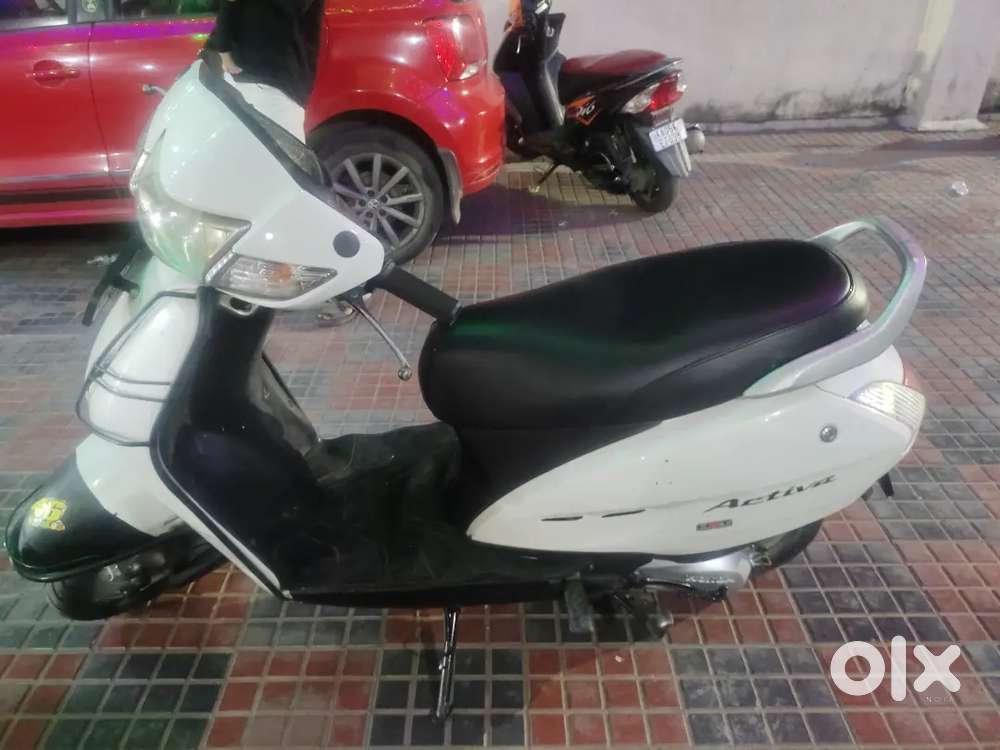 Immediate sale Activa HET  in excellent condition smoothly driven
