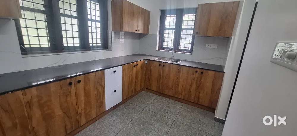 2 BHK FLAAT PALLIMUKKU 13000 RENT 2 BHK FLAAT 12000 RENT MEVARAM