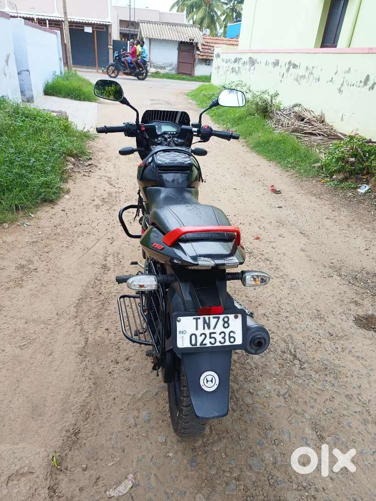 bajaj pulsar selling bike in new condition