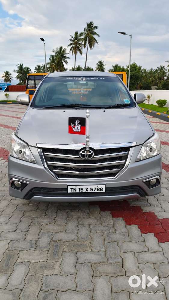 Toyota Innova 2.5 VX 8 STR, 2015, Diesel