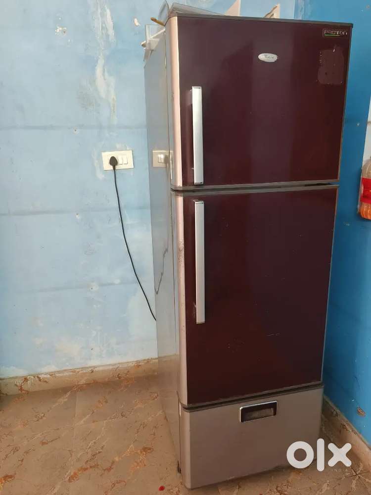 Whirlpool 3door fridge