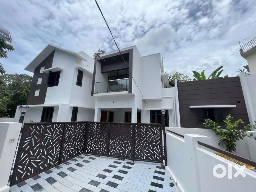 6 cents premium villa house for sale redbrick