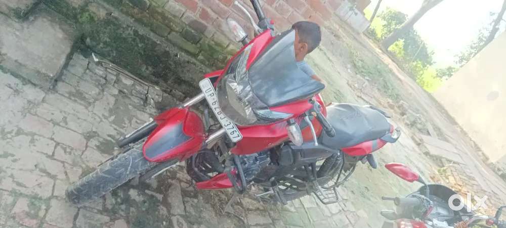 Jaunpur ki bike hai 2018 ki hai kagaj complete Hai insurance nahin Hai