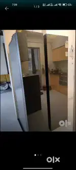 Side by side refrigerator