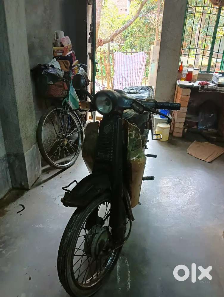 Bajaj M80 Pravat