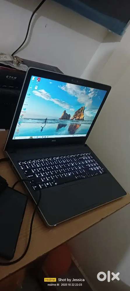 Dell Laptop i5 ,6th Generation 1TB 8gb ram