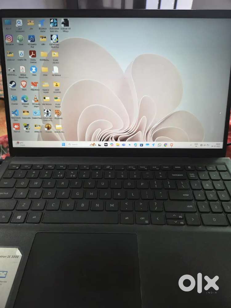 Dell laptop inspiron 15 3000