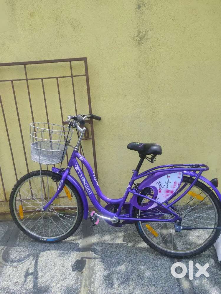 Ladies cycle Just 2 months old but  I didn't use a week