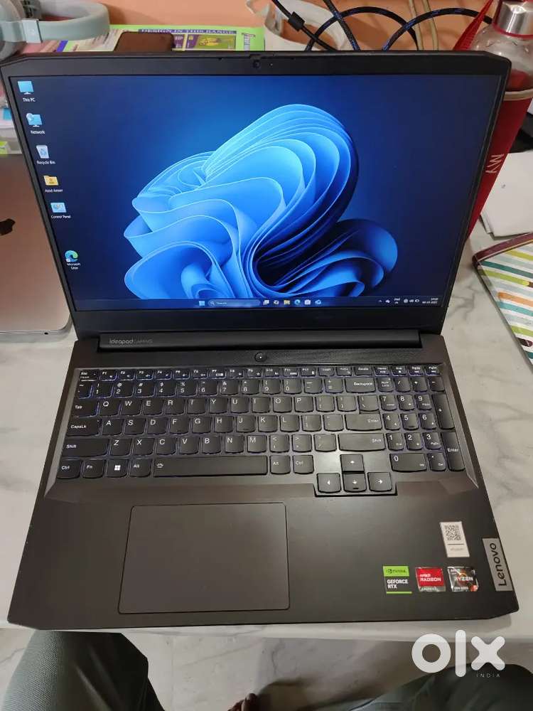 Lenovo IdeaPad gaming 3 8gb Ram 512 gb SSD rtx 2050