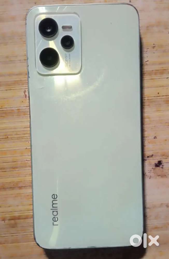 Realme C 35