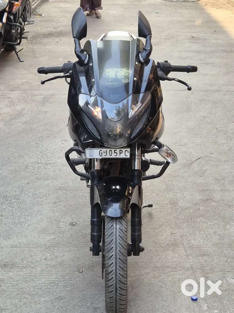 BAJAJ PULSAR 220cc 2017 MODEL