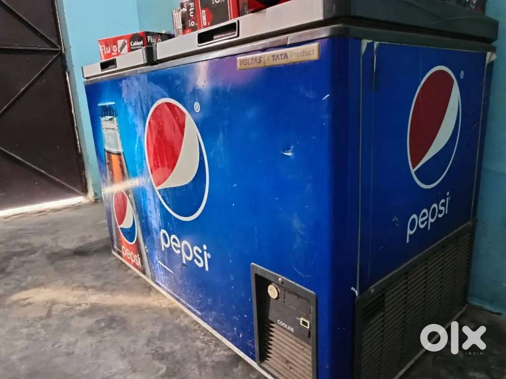 Deep freezer  voltas 320 litre gas nahi hai bas