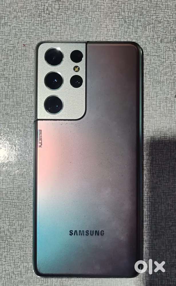 Samsung S21 ultra no Scratches no dent only display line