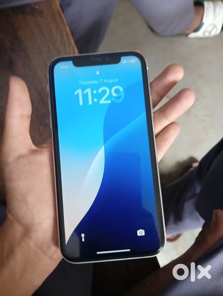 I phone xr 64gb urgent sell money problem
