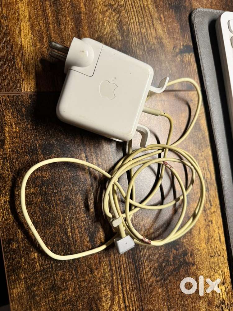 APPLE 45W MagSafe2 Power Adapter