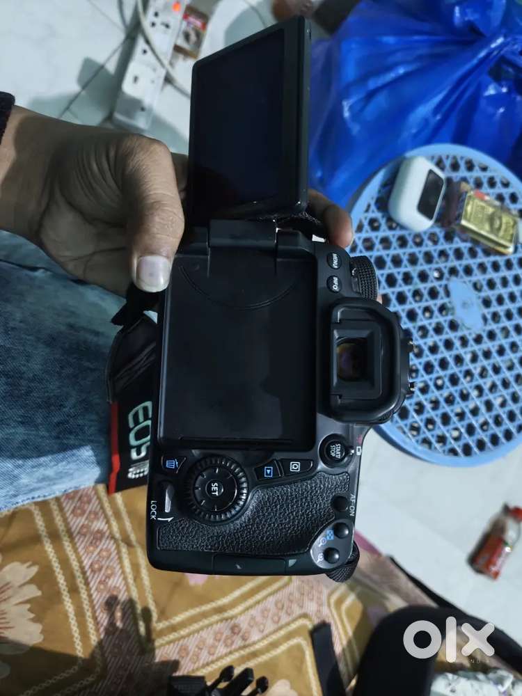 Canon 70D With Two Lanes