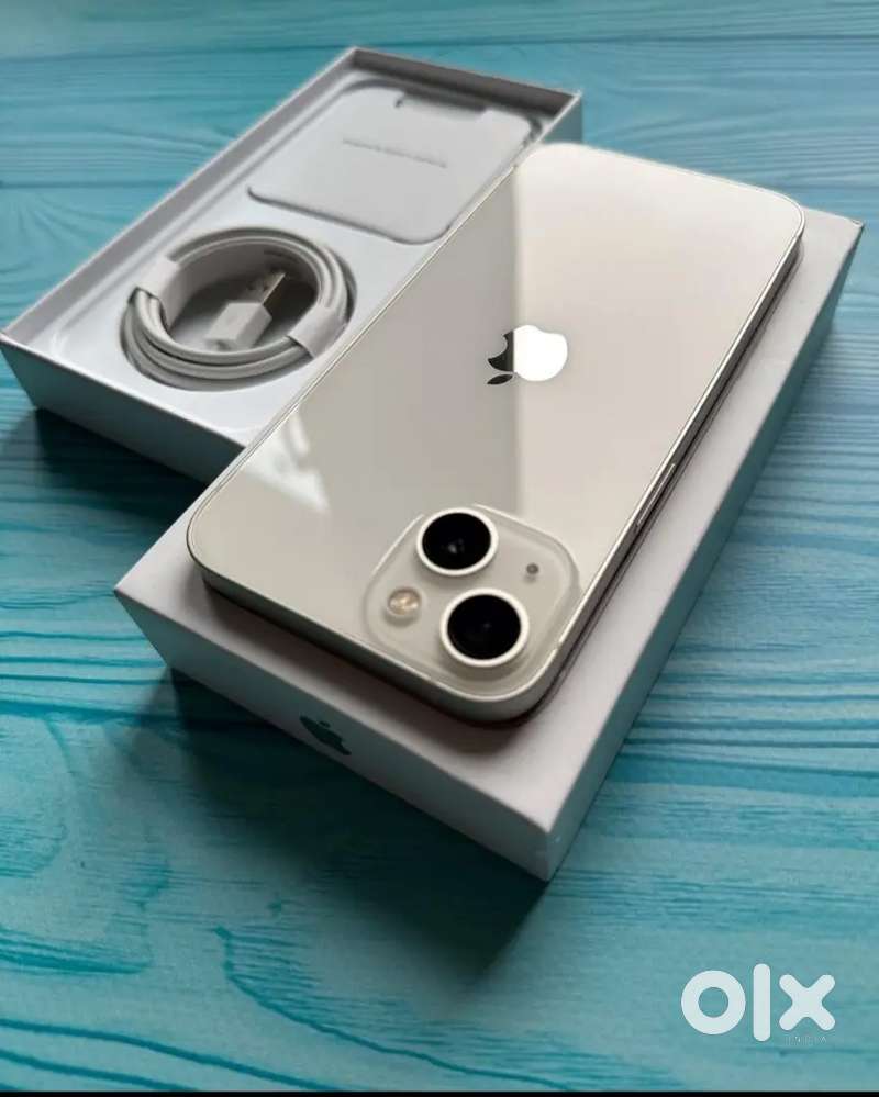 Selling my 6 month old iphone 13 need urgent money