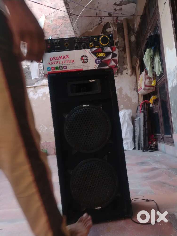 ₹ 3000 rupee.  Dj. Amplifie