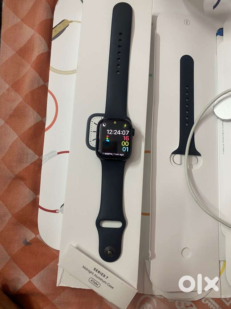 Apple 7 series watch