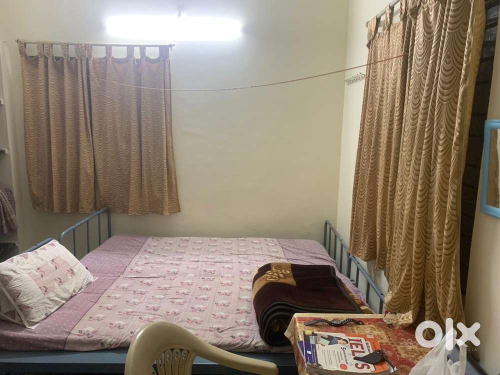 Room for Rent - Bachelor Room