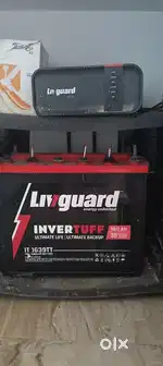 Inverter with single battery