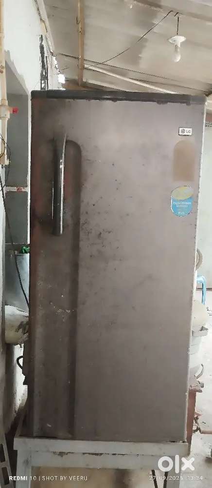 LG company fridge