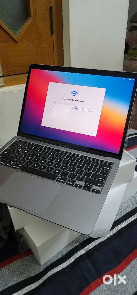 Mac book air 13  Apple M1 8gb 256gb