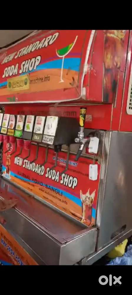 Fruit flavour soda machine