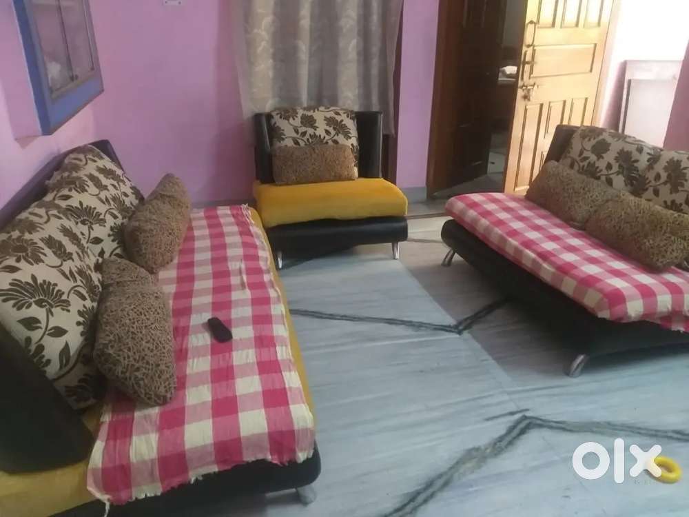 6 seater sofa set in excellent condition 3+2+1