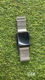 Iwatch series 3 42mm gps 80%  battery used metal