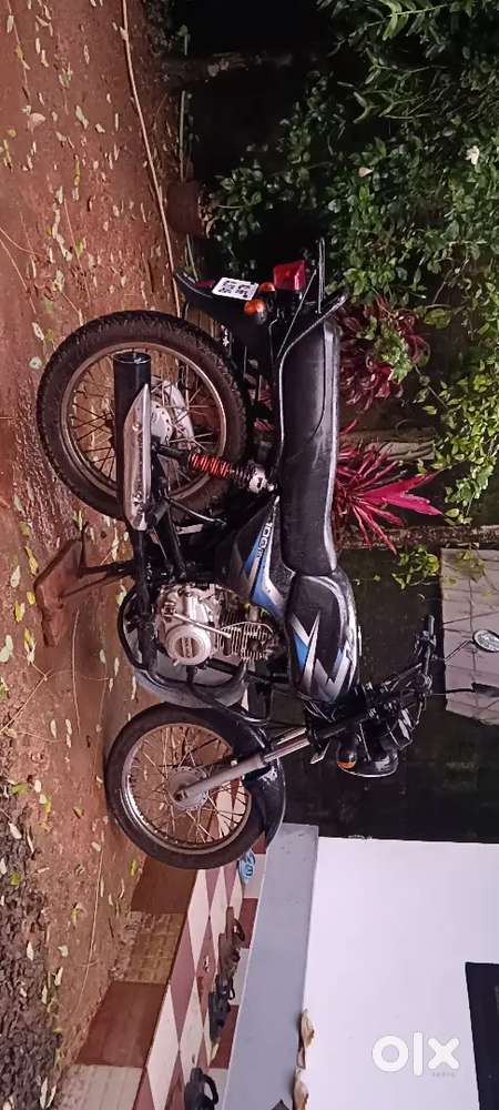 Bajaj CT 100