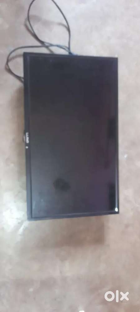 LLOYD LED TV 60 CM 32 INCH