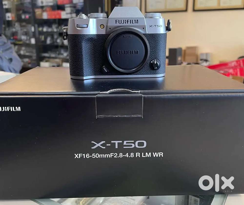 Fujifilm X-T50 Mirrorless Camera + XF16-50mm