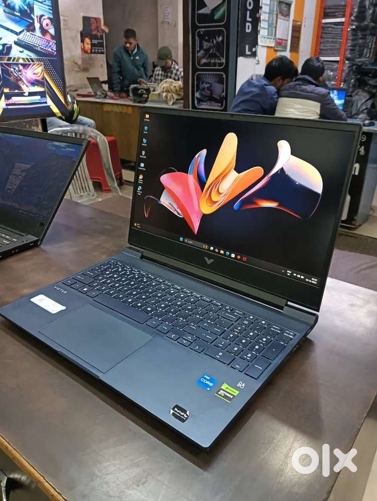 Hp victus i5 13th 2 months warranty remaining