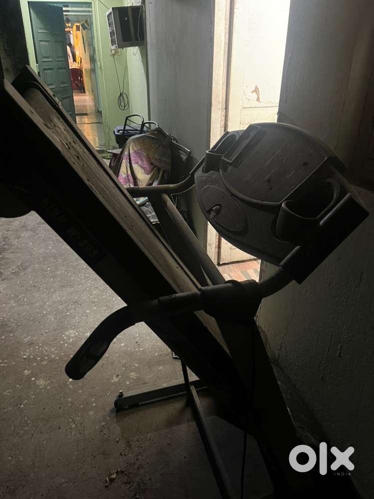 Treadmill , Fitness and gym equipment