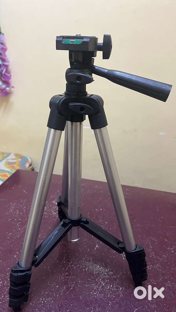 Tripod for urgent sell need money unused