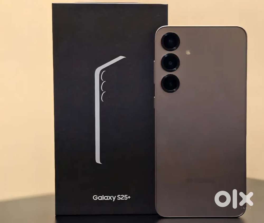 Samsung s25 plus just used.full box. S25plus
