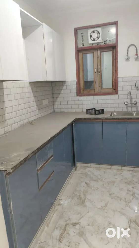 2 bhk flat available for rent near Saket metro