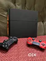 ps4 1TB original with two controller