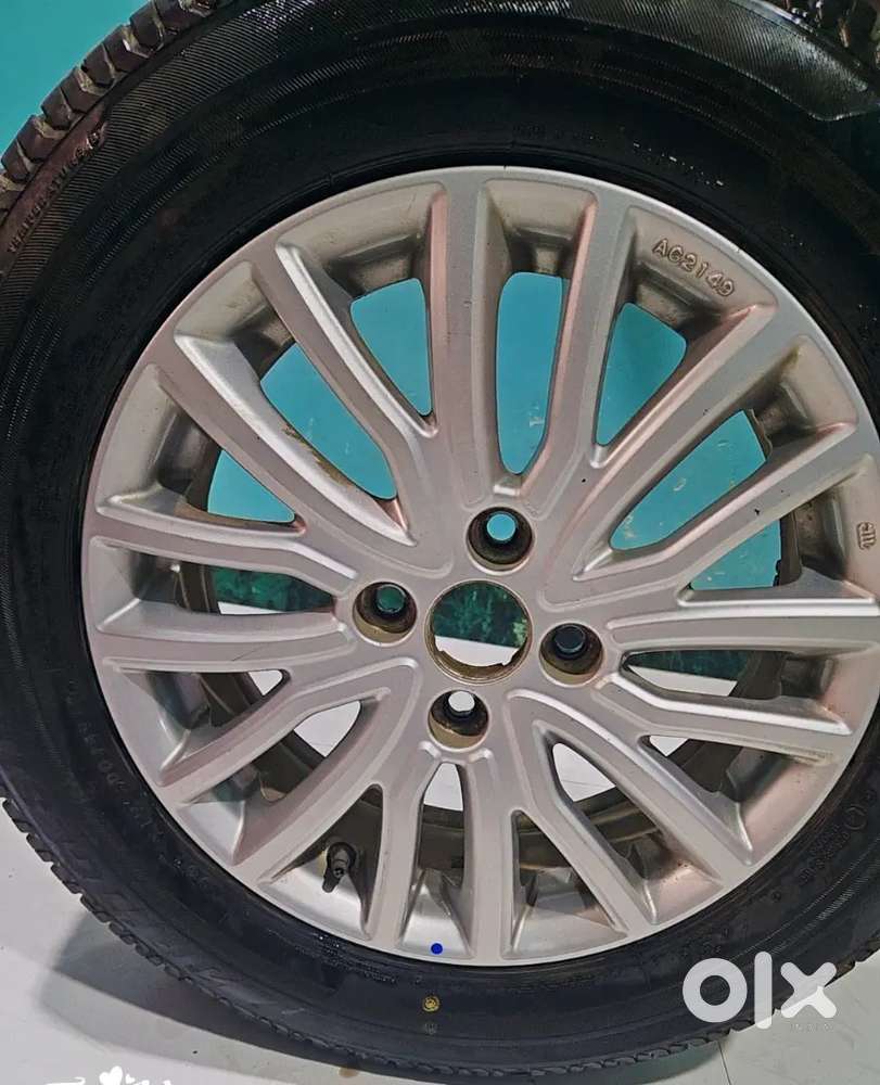 15 Original 4pc Alloy Wheel with Tyre