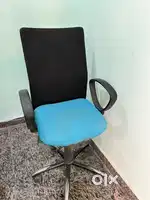 Computer chair / Office chair with wheels