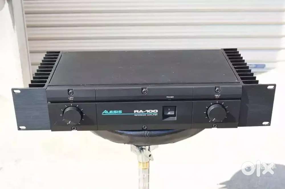 Alesis power amplifier
