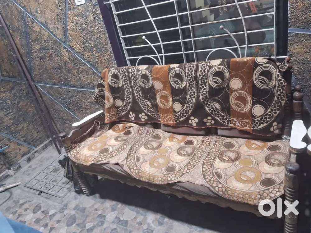 Sofa set sell