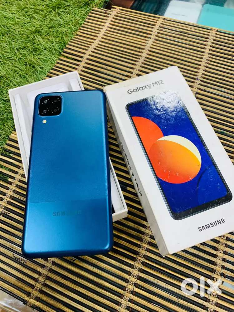 Samsung m12