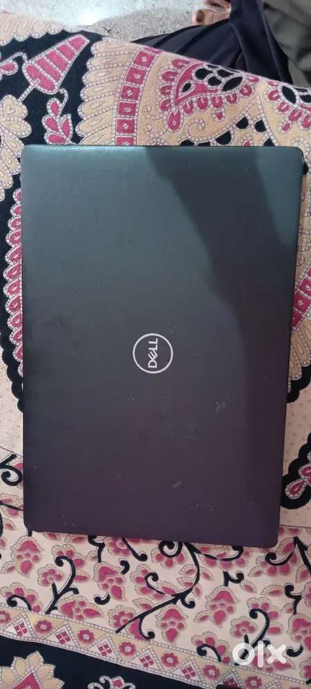 Dell screen touch laptop 8 gb raam 238 storage  1 yera old