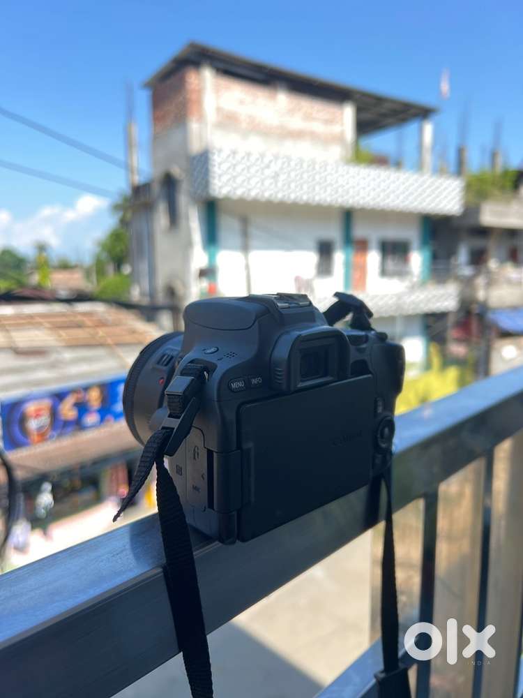 Canon 200D
